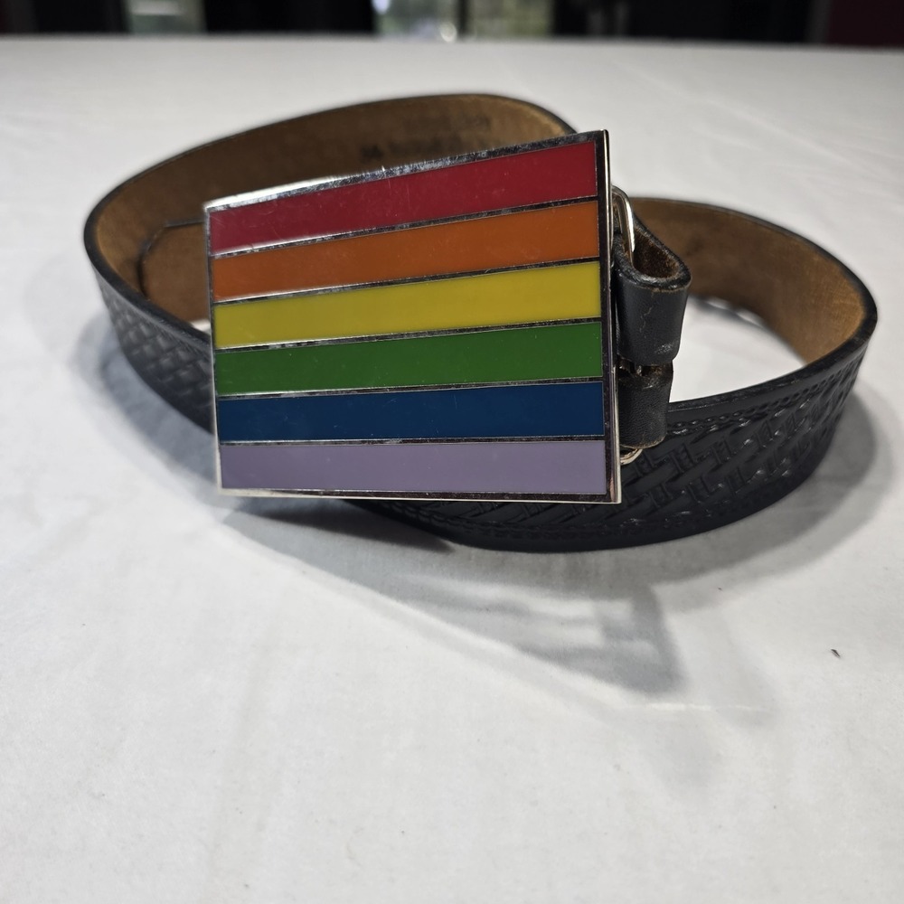 MULTI COLOR THEME BELT BUCKLE With Black Leather Belt Made‎ In USA Size 34